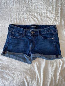 Express Shorts